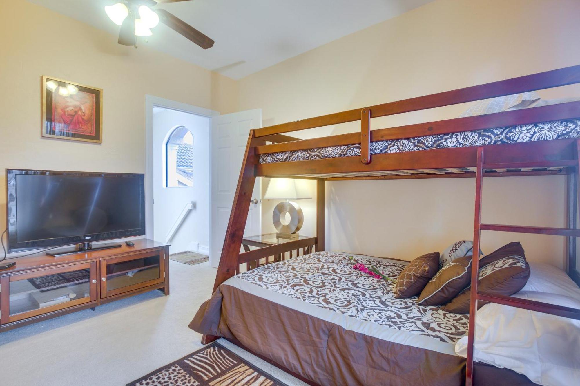 Upscale Marco Island Villa With Outdoor Bar And Pool! Экстерьер фото