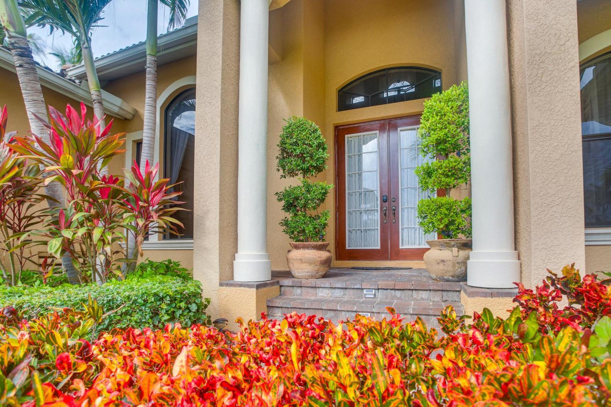 Upscale Marco Island Villa With Outdoor Bar And Pool! Экстерьер фото